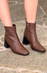 Svea Brunette Ankle Boots