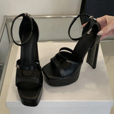 Square Heels Hollow Out Fashion Zipper Shoes