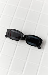 Juno Squoval Sunglasses Black