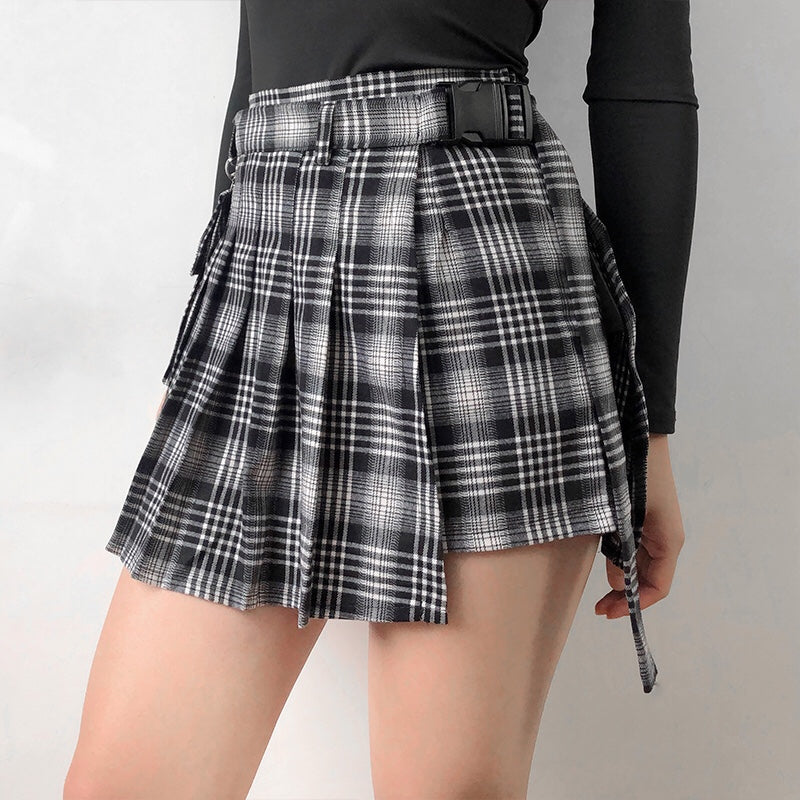 Irregular Pleated Chain Skirt