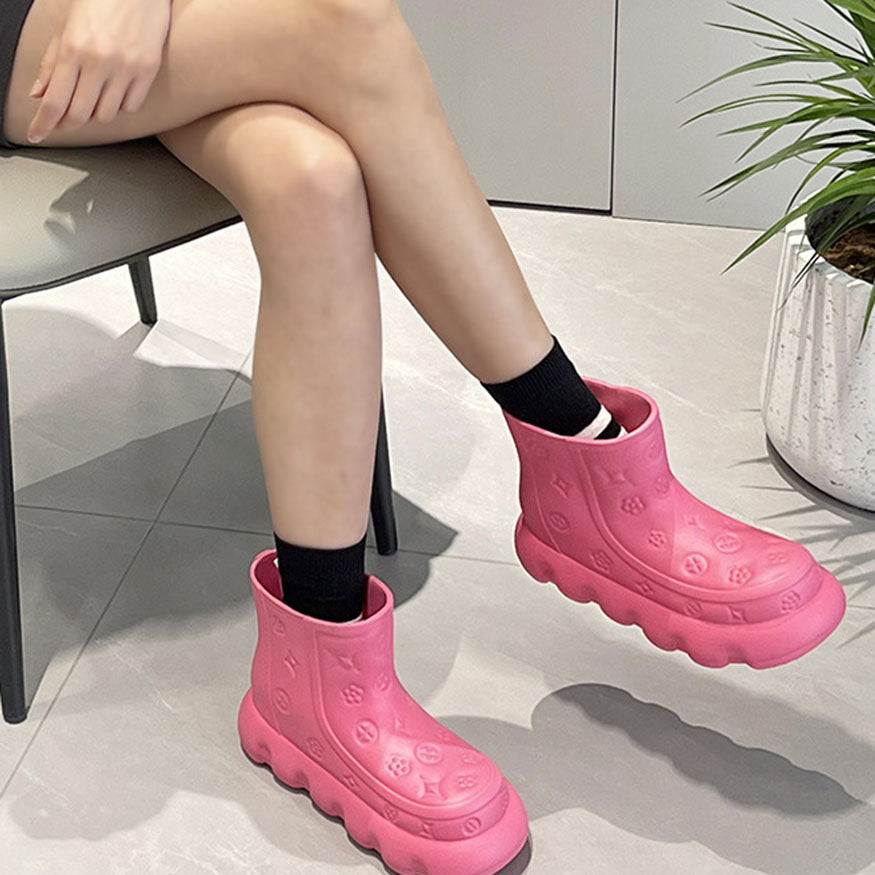 Cute Embossing Rain Boots