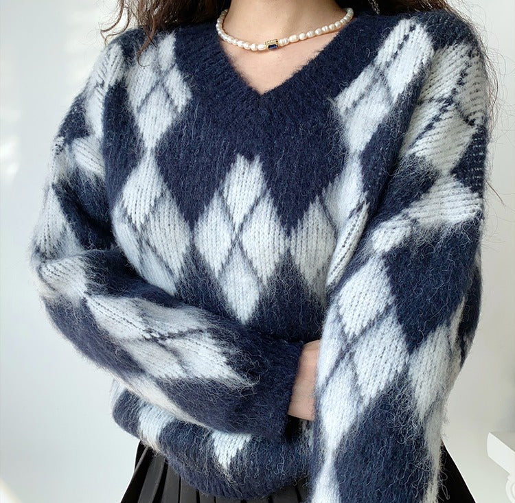 Aubrey Argyle Fuzzy Pullover // Navy