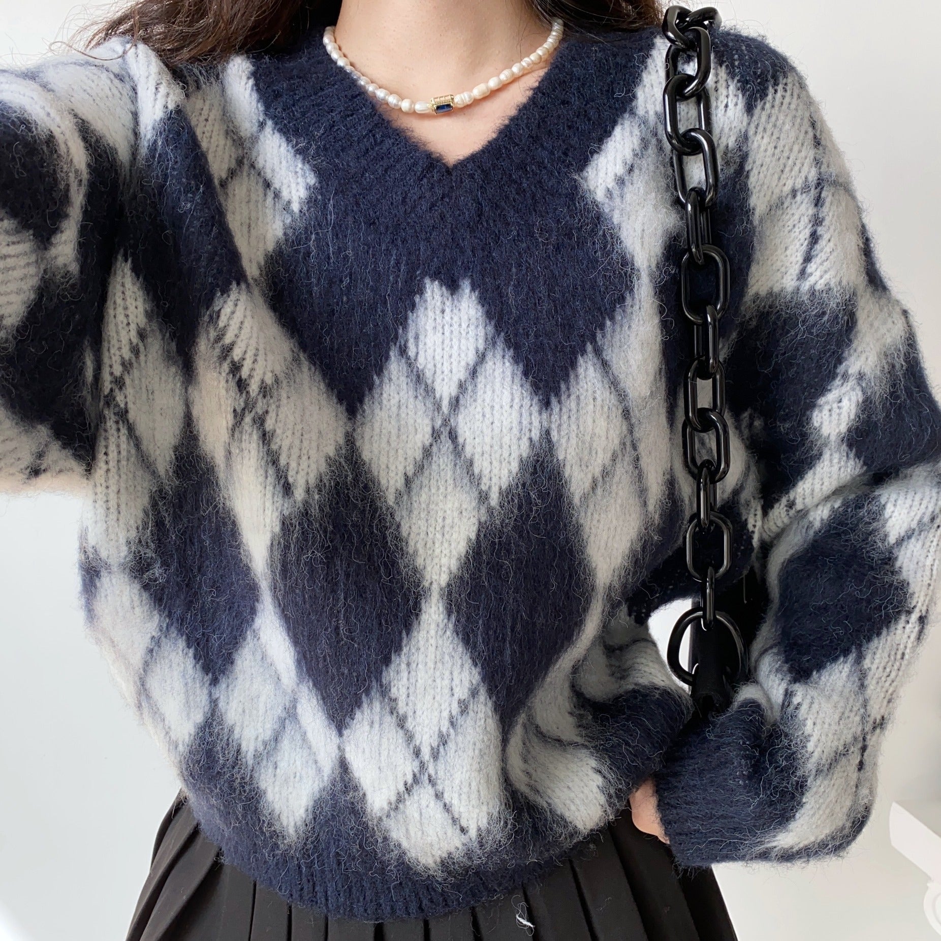 Aubrey Argyle Fuzzy Pullover // Navy