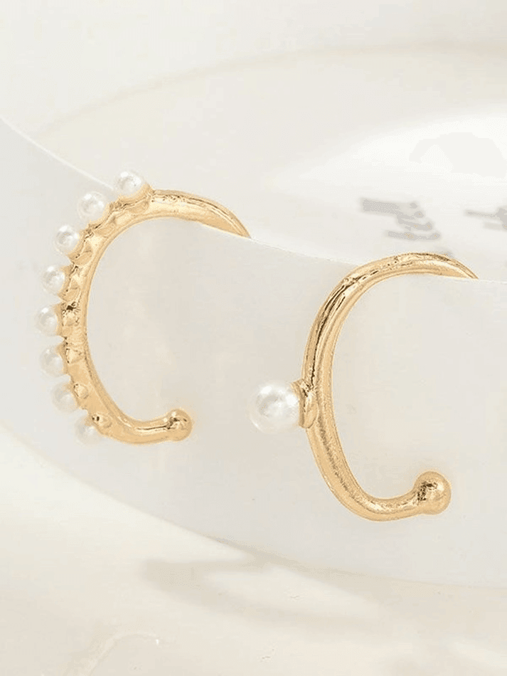 2pcs Faux Pearl Decor Cuff Earring