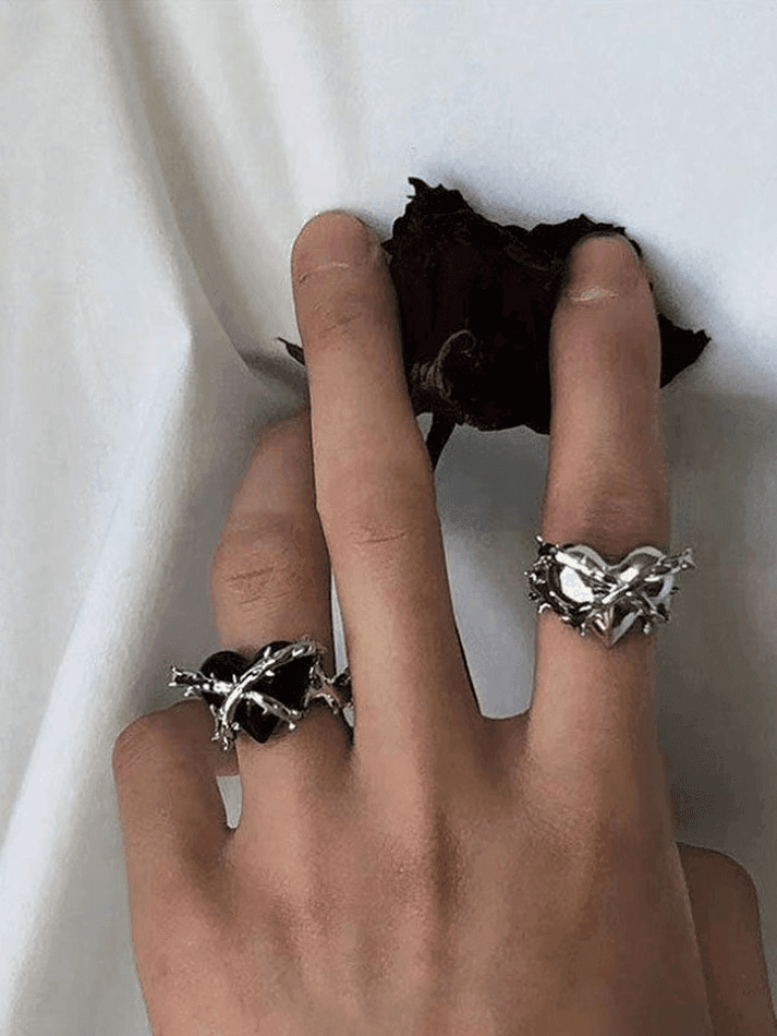 2pcs Heart Decor Cuff Ring