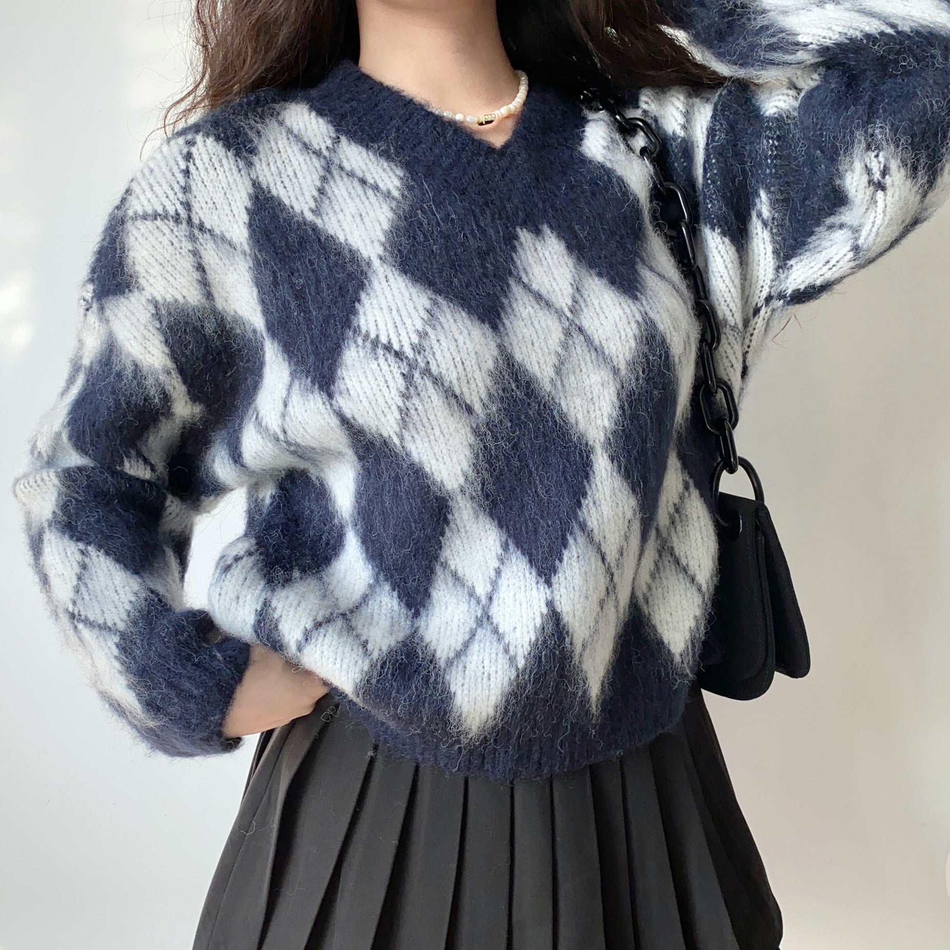 Aubrey Argyle Fuzzy Pullover // Navy