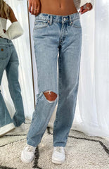A 99 Rhonda Blue Rip Low Straight Jean