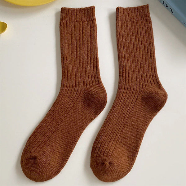 Aesthetic Ribbed Socks