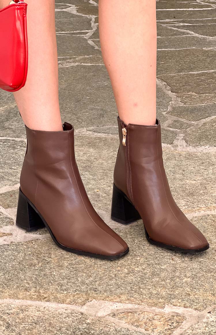 Svea Brunette Ankle Boots