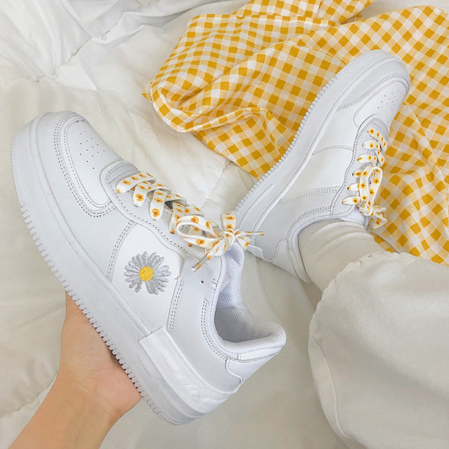 Daisy Sneakers