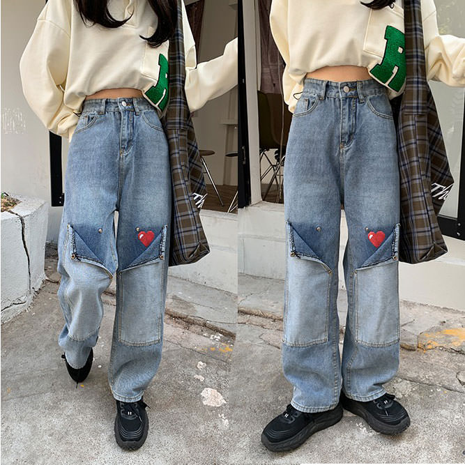 Early 2000s Pixel Heart Wide Jeans