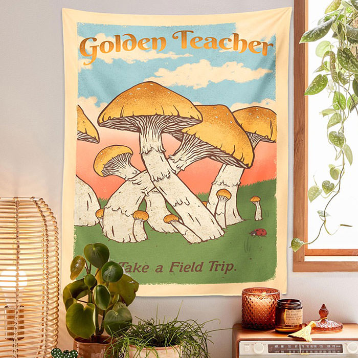 Golden Teacher Wall Tapestry 🍄