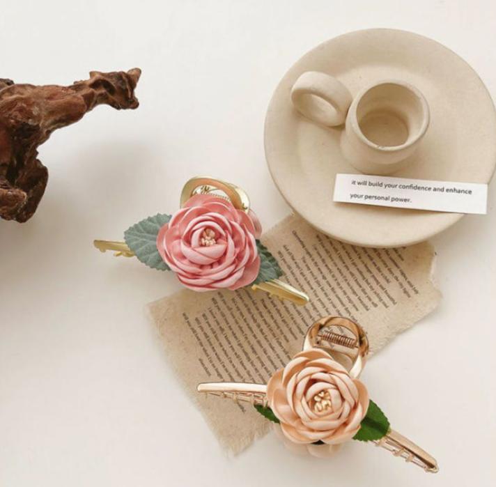 Jia Floral Hair Clip