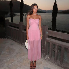 Elegant Sleeveless Tulle Dress with Waist