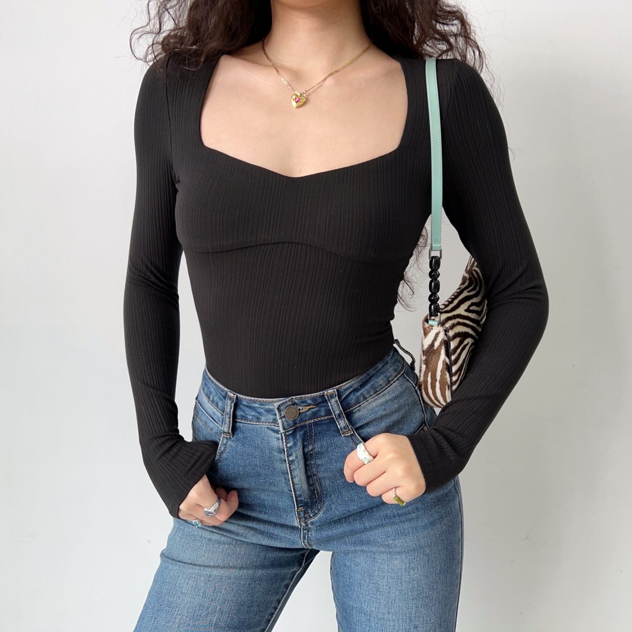 Delicate Sweetheart Longsleeve Top