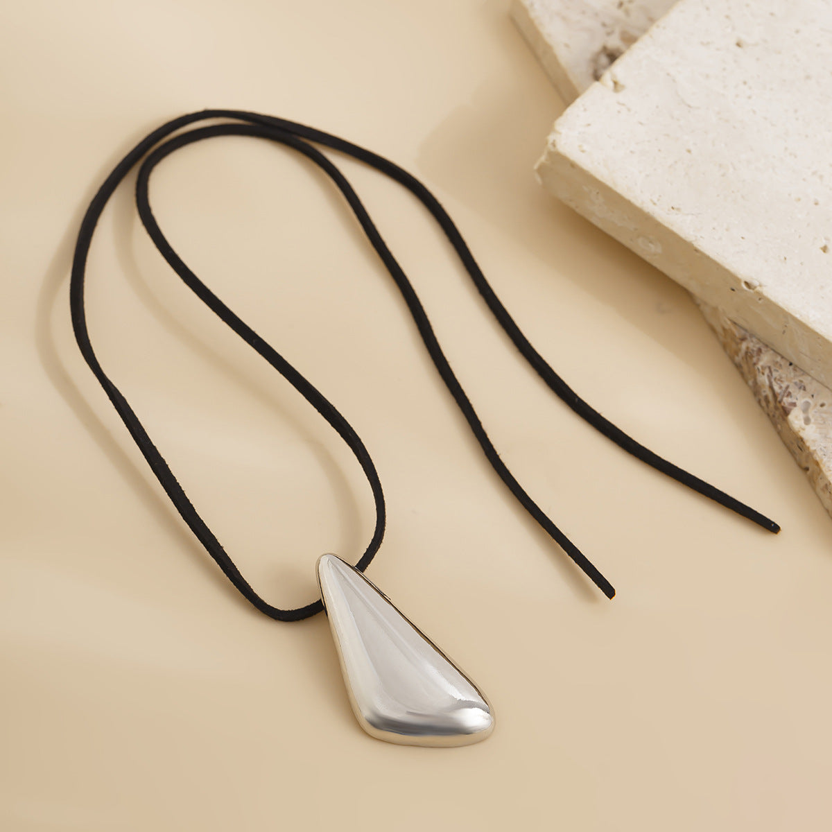 Metal Drop Pendant Wax String Necklace