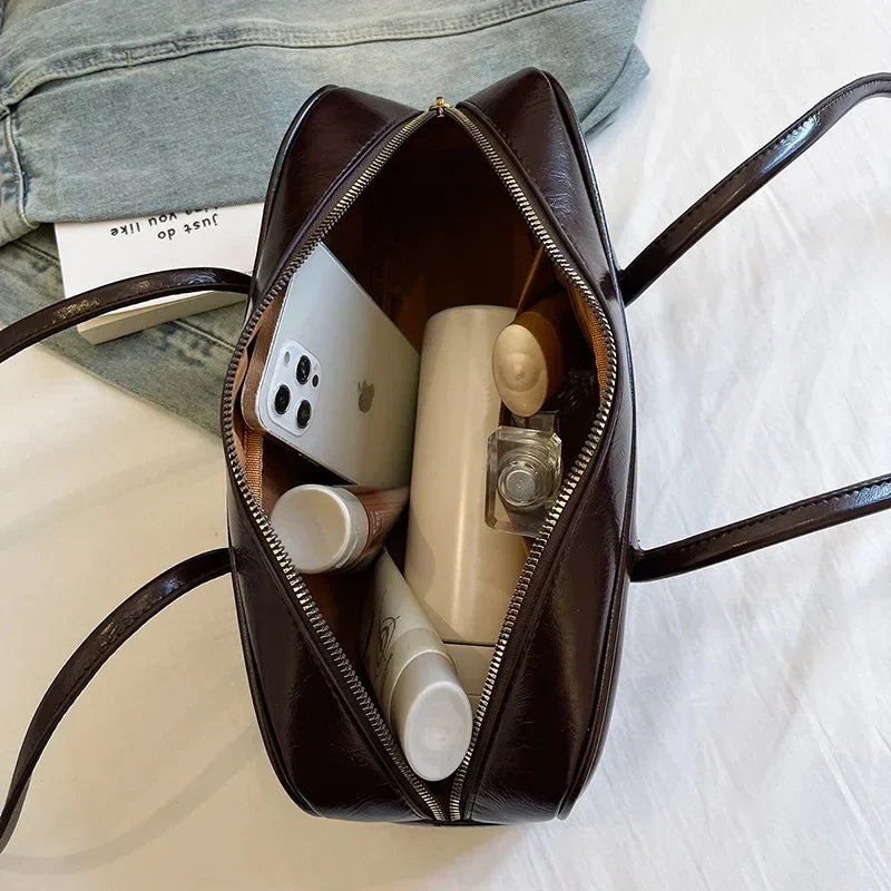 Small Bow Tie Faux Leather Shoulder Bags