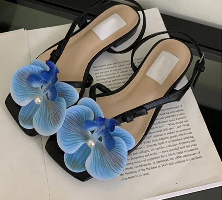 Square Toe Flowers Buckle Strap Shoes