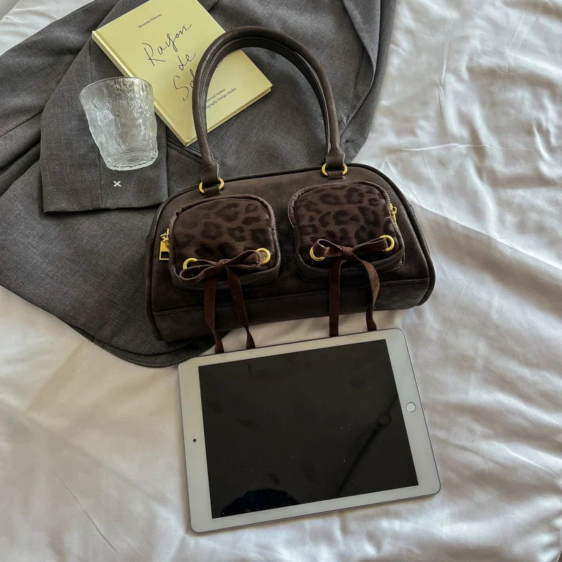 Bow Design Double Pockets Baguette Bag
