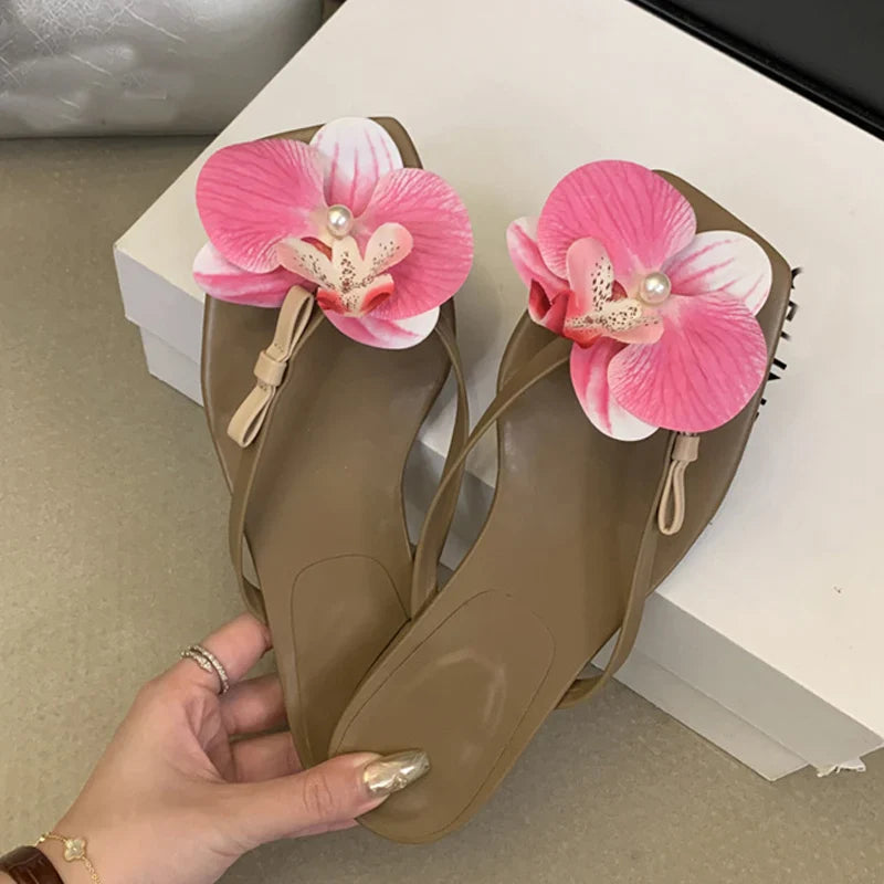 Flowers Clip Toe Women Flat Sandals