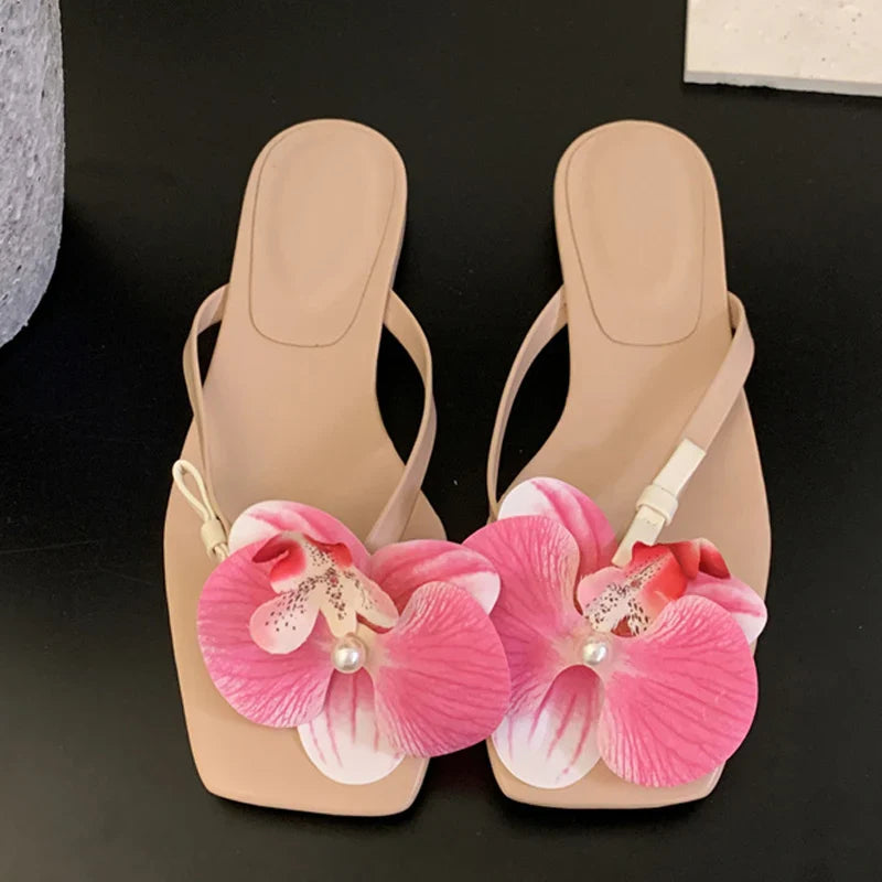 Flowers Clip Toe Women Flat Sandals