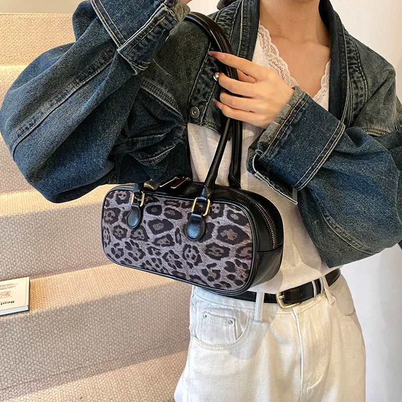 Leopard Faux Leather Zipper Handbag