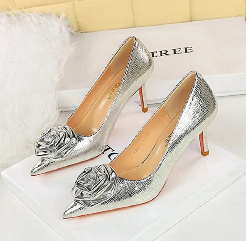 Flowers Pumps Pointed Toe Thin Low Heels