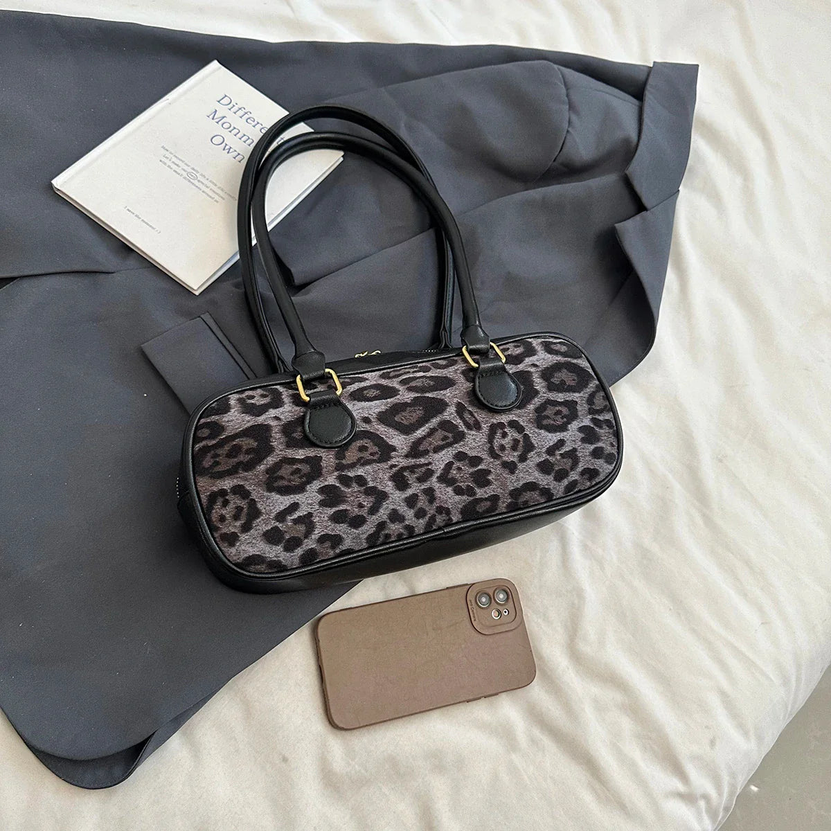 Leopard Faux Leather Zipper Handbag
