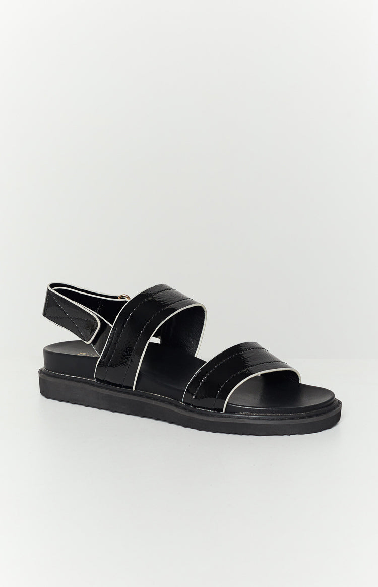 Zyla Black Crinkle Sandal