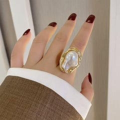 Baroque Aesthetic Pearl Ring