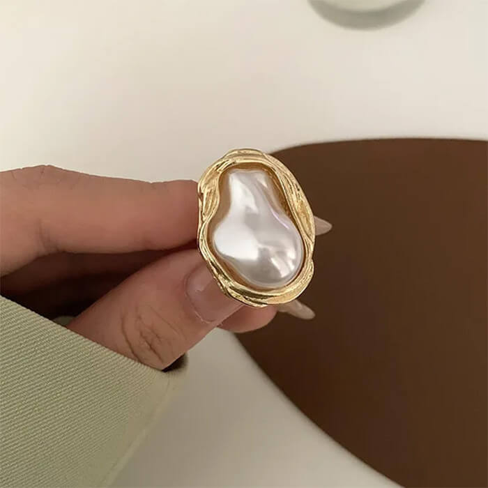 Baroque Aesthetic Pearl Ring