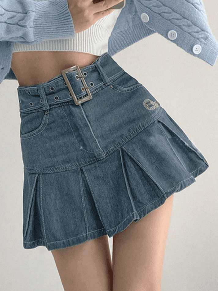 Buckle Belt Pleated Denim Mini Skirt