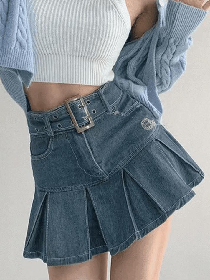 Buckle Belt Pleated Denim Mini Skirt